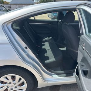 صورة مصغرة 35 لـ 2019 Hyundai ELANTRA SE