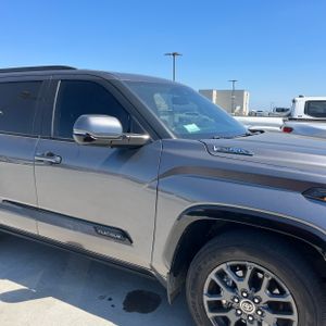 صورة 13 لـ 2023 Toyota SEQUOIA PLATINUM