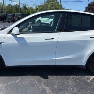 صورة 4 لـ 2023 Tesla MODEL Y LONG RANGE