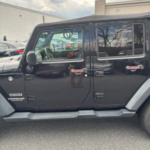 صورة 4 لـ 2016 JEEP WRANGLER UNLIMITED SPORT