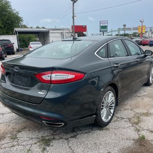 FORD FUSION SE - 8