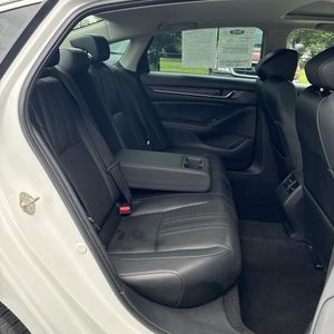 2019 Honda ACCORD EX-L thumbnail 34