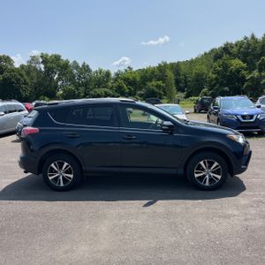 2018 Toyota RAV4 XLE — фото 10
