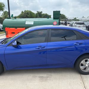 HYUNDAI ELANTRA SE - 4