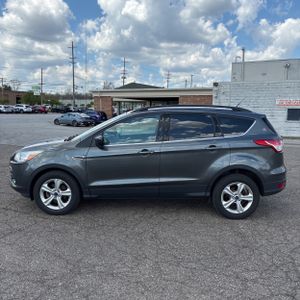 FORD ESCAPE SE - 3