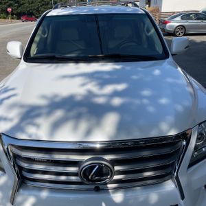 2015 Lexus LX 570 BASE — фото 15