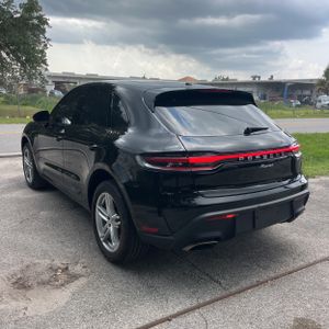 2023 Porsche MACAN photo 5