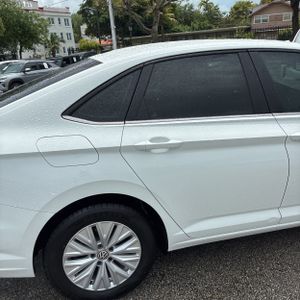 VOLKSWAGEN JETTA SE - 9