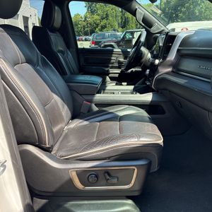 2020 RAM 1500 LIMITED — миниатюра 37