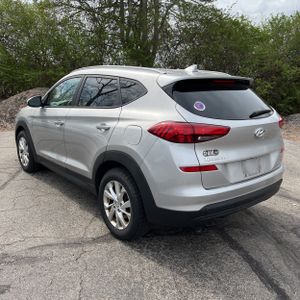 HYUNDAI TUCSON VALUE - 5