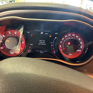 2022 Dodge CHALLENGER SRT — миниатюра 37
