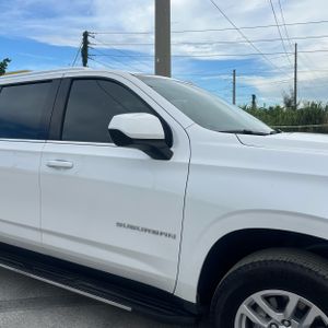 2024 Chevrolet SUBURBAN LT photo 13