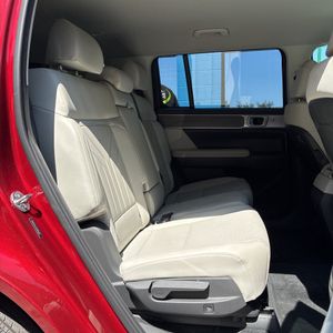 2025 Hyundai SANTA FE SEL 照片 34