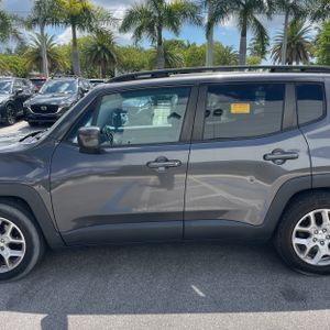 2017 JEEP RENEGADE LATITUDE 照片 4