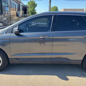 FORD EDGE SEL - 4