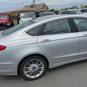 FORD FUSION SE - 9