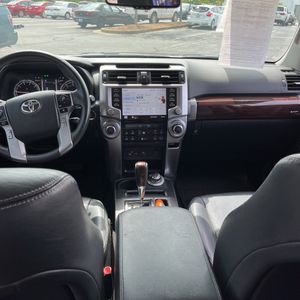 2020 Toyota 4RUNNER LIMITED thumbnail 37