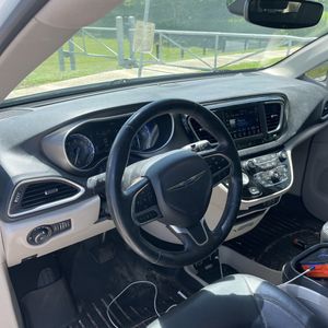 2020 Chrysler PACIFICA TOURING L — миниатюра 33