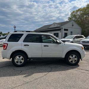 FORD ESCAPE XLT - 10