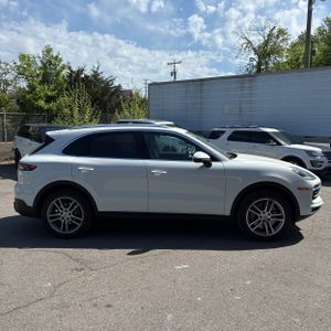 PORSCHE CAYENNE PLATINUM EDITION - 10