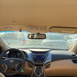 2013 Hyundai ELANTRA GLS — миниатюра 33