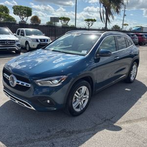 Mercedes-Benz GLA 250 - 1