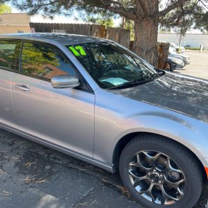 2017 Chrysler 300 300S 照片 13