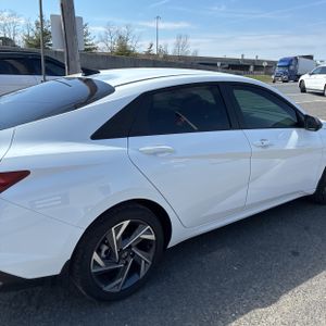 HYUNDAI ELANTRA SEL SPORT - 9