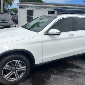 MERCEDES-BENZ GLC - 2
