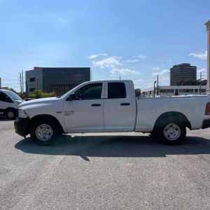2019 RAM 1500 CLASSIC TRADESMAN 照片 3