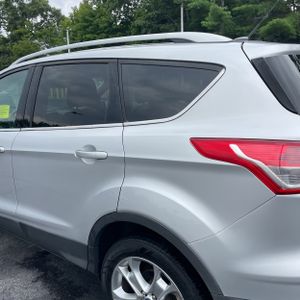 صورة 6 لـ 2014 FORD ESCAPE TITANIUM