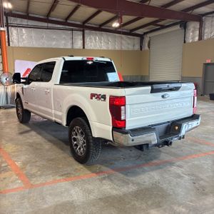 FORD F-250 SUPER DUTY LARIAT - 3
