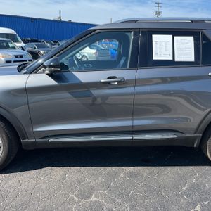 صورة 4 لـ 2025 FORD EXPLORER PLATINUM