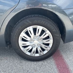 صورة مصغرة 18 لـ 2017 Toyota COROLLA L
