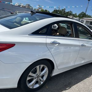 HYUNDAI SONATA LIMITED - 9