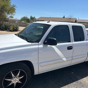 صورة 2 لـ 2005 Chevrolet SILVERADO 1500 LS