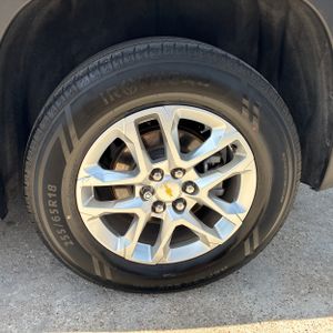 صورة مصغرة 18 لـ 2022 Chevrolet TRAVERSE LS