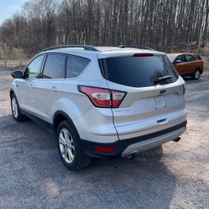FORD ESCAPE SE - 5