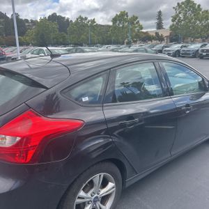 FORD FOCUS SE - 9