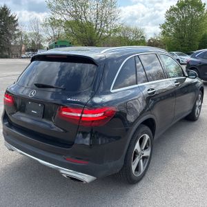 MERCEDES-BENZ GLC - 8