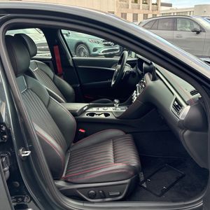 صورة مصغرة 32 لـ 2023 Genesis G70 2.0T
