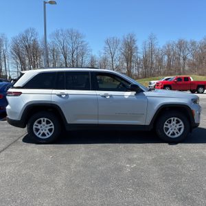 JEEP GRAND CHEROKEE LAREDO - 10