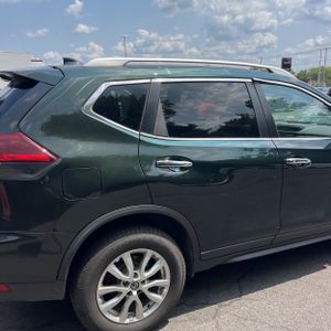 2019 Nissan ROGUE SV — фото 9