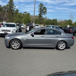 BMW 528I XDRIVE - 3