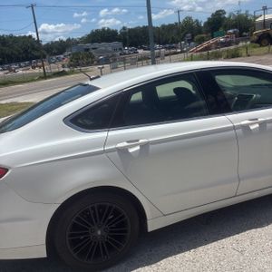 صورة 9 لـ 2013 FORD FUSION SE