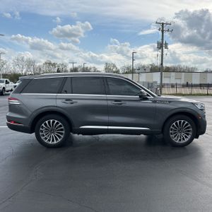LINCOLN AVIATOR PREMIERE - 10