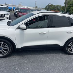 صورة 4 لـ 2020 FORD ESCAPE SEL