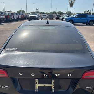 2013 Volvo S60 T5 thumbnail 16