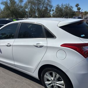 HYUNDAI ELANTRA GT BASE - 6