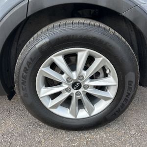 صورة مصغرة 18 لـ 2019 KIA SORENTO LX